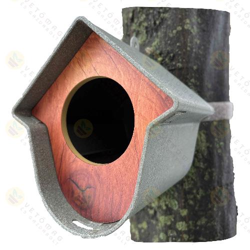 Madáretető - Evie - Famintás