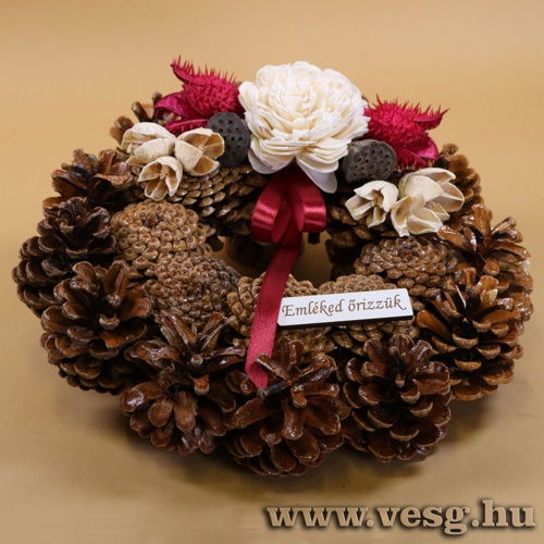 Tobozkoszor� 20cm /Piros/